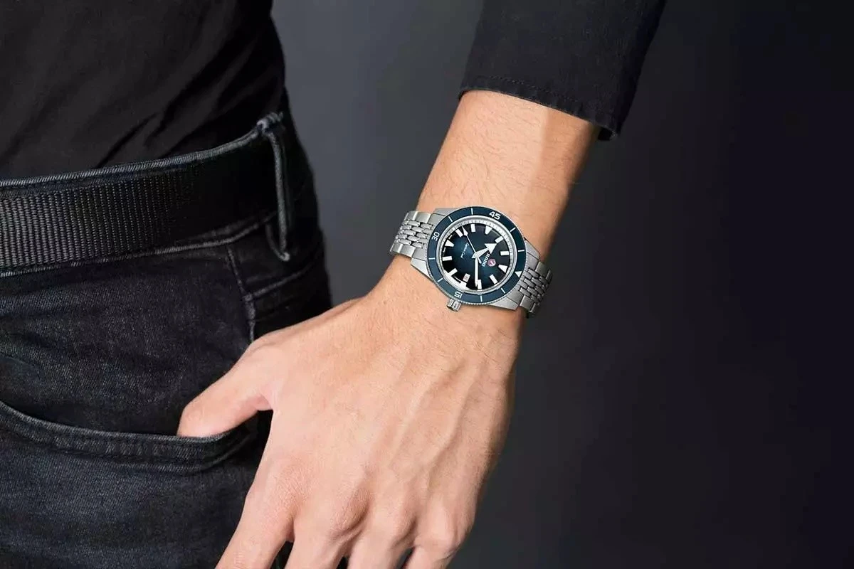 Rado Captain Cook Gent Automatic R32505203, zdjęcie 3 z 4