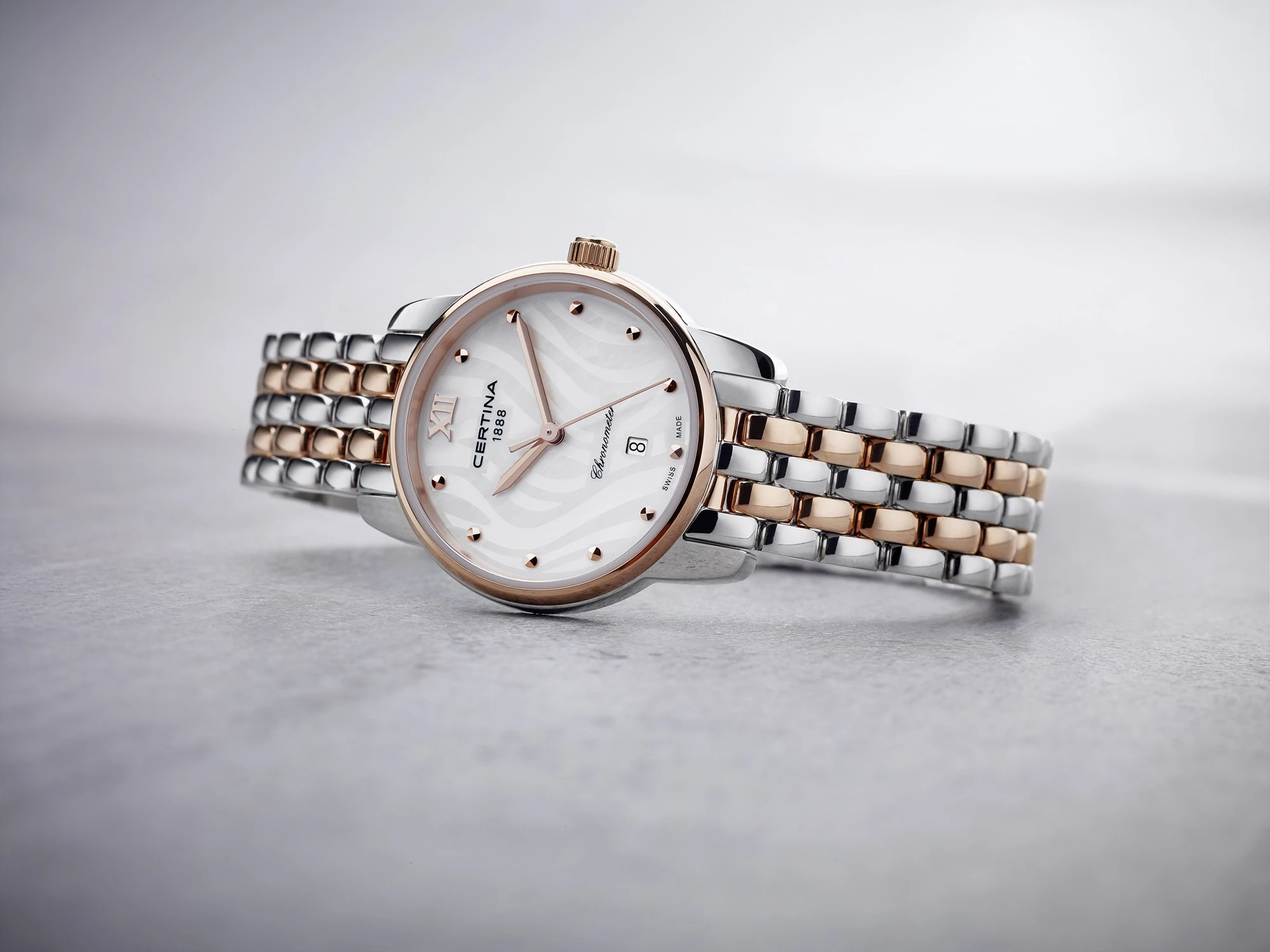 Certina DS-8 Lady Bicolor COSC Chronometer C033.051.22.118.00, zdjęcie 4 z 6