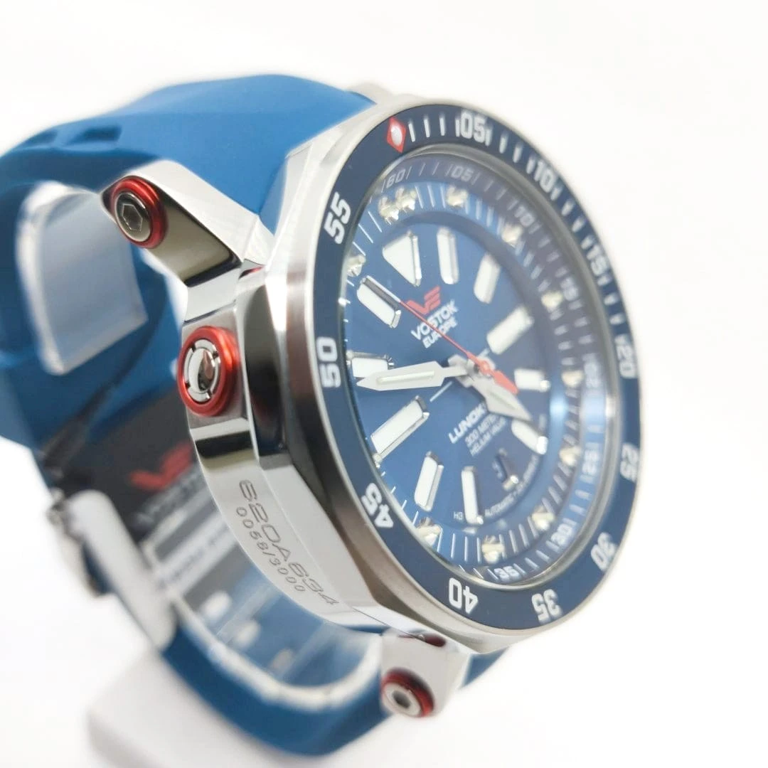 Vostok Europe Lunokhod-2 Automatic NH35A-620A634, zdjęcie 6 z 9
