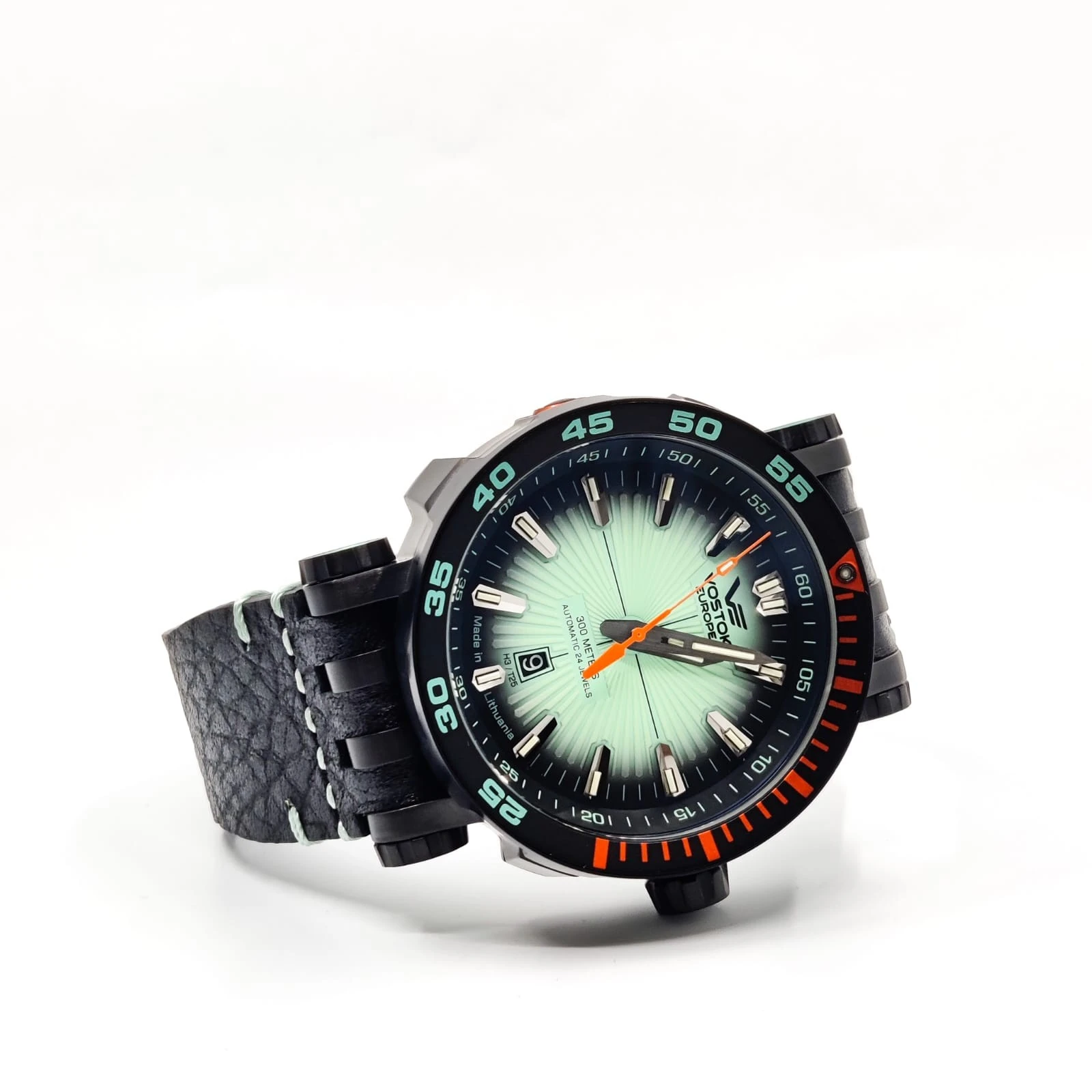 Vostok Europe Energia Rocket Automatic NH35A-575C649, zdjęcie 3 z 10